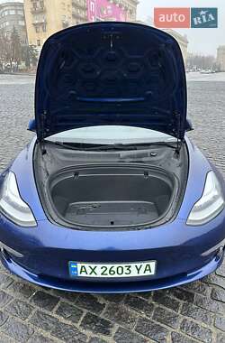 Седан Tesla Model 3 2020 в Харькове