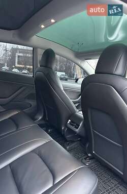 Седан Tesla Model 3 2020 в Харькове