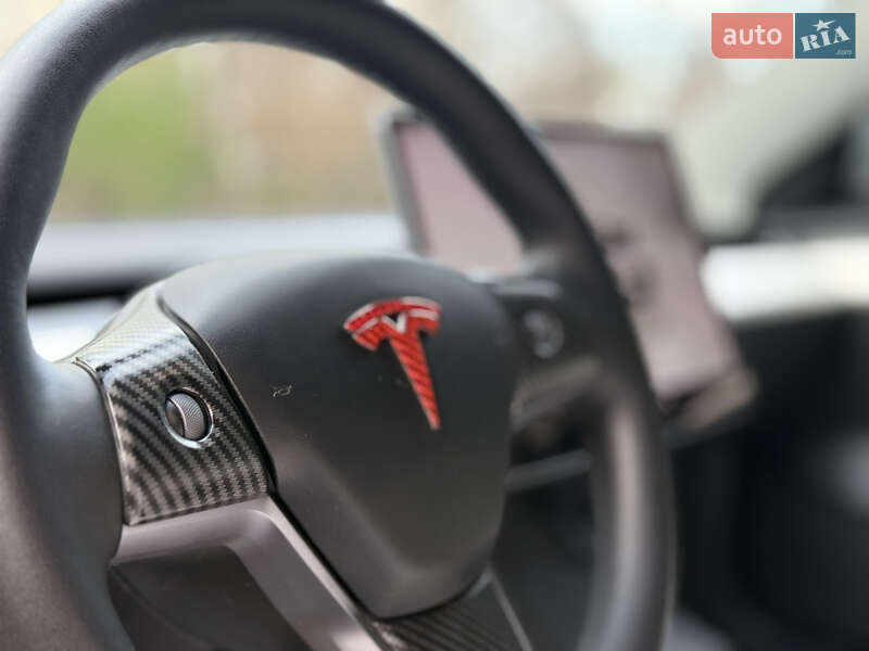 Седан Tesla Model 3 2022 в Одесі
