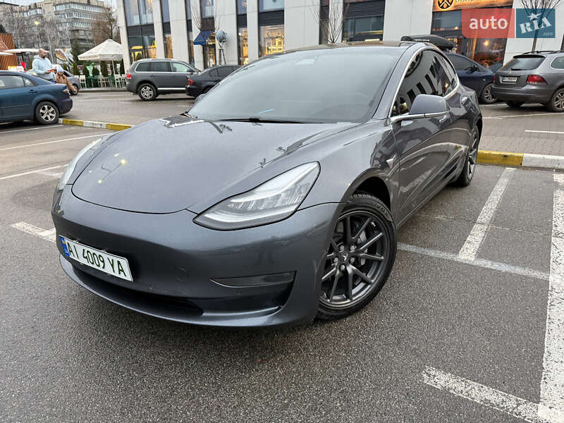 Седан Tesla Model 3 2018 в Києві фото Седан Tesla Model 3 2018 в Києві