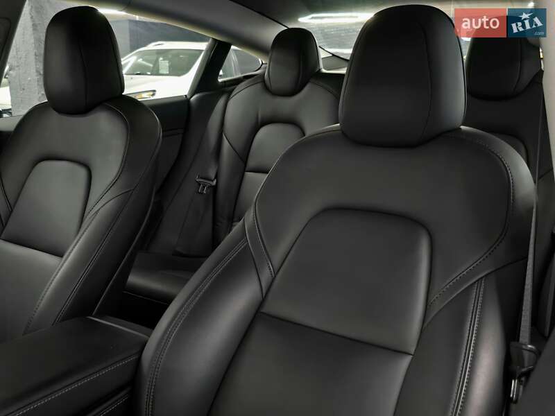 Седан Tesla Model 3 2021 в Миколаєві