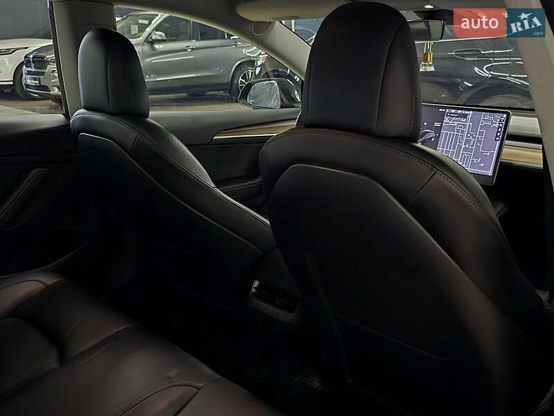 Седан Tesla Model 3 2021 в Миколаєві