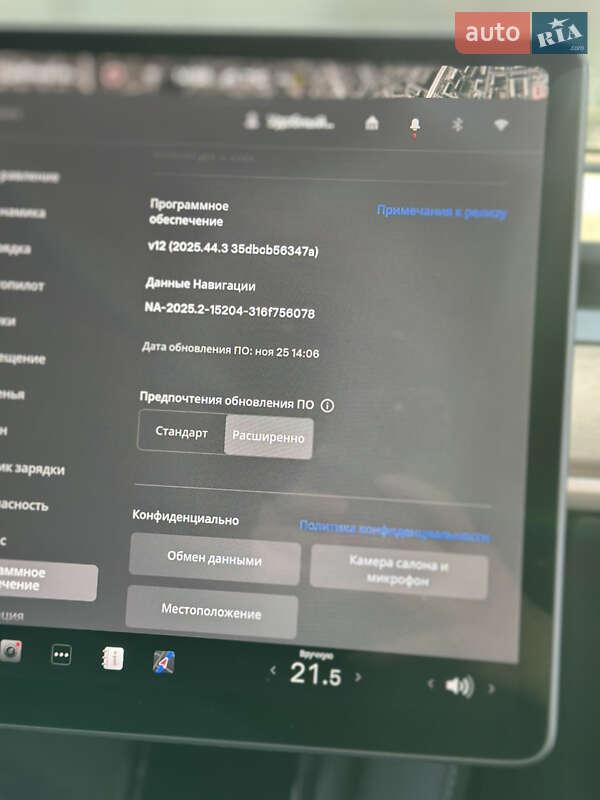 Седан Tesla Model 3 2023 в Києві