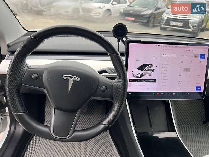 Седан Tesla Model 3 2019 в Львові фото 20 Седан Tesla Model 3 2019 в Львові