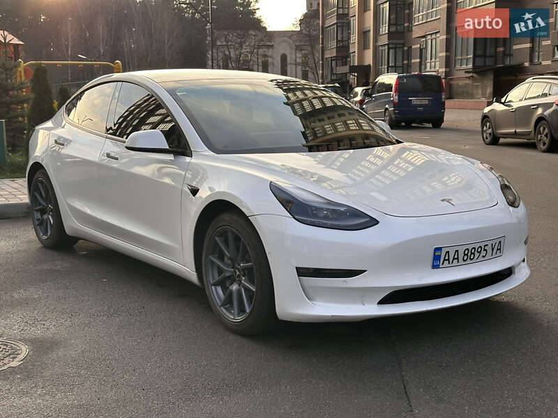 Седан Tesla Model 3 2022 в Чернигове фото 11 Седан Tesla Model 3 2022 в Чернигове