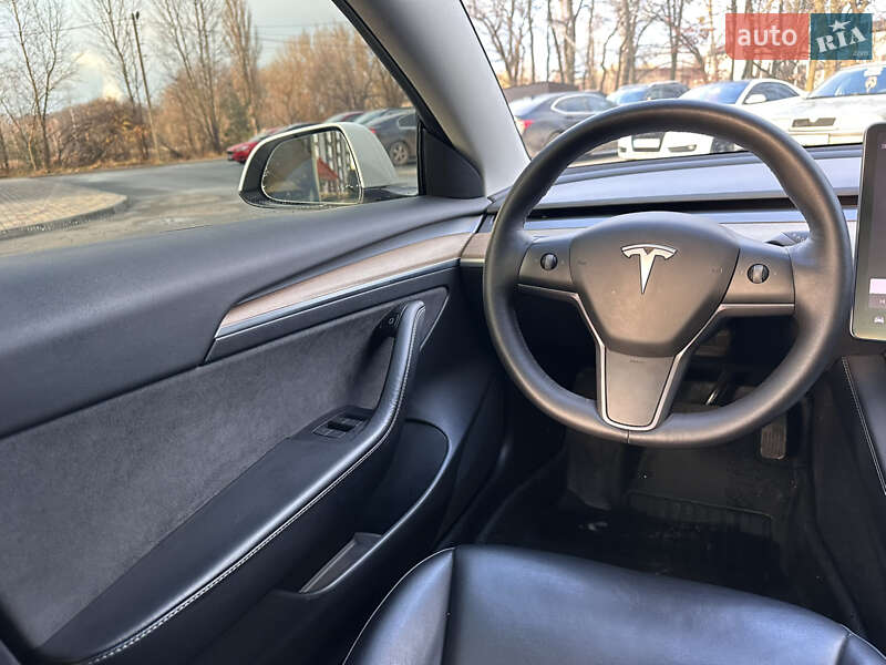 Седан Tesla Model 3 2022 в Чернигове фото 21 Седан Tesla Model 3 2022 в Чернигове