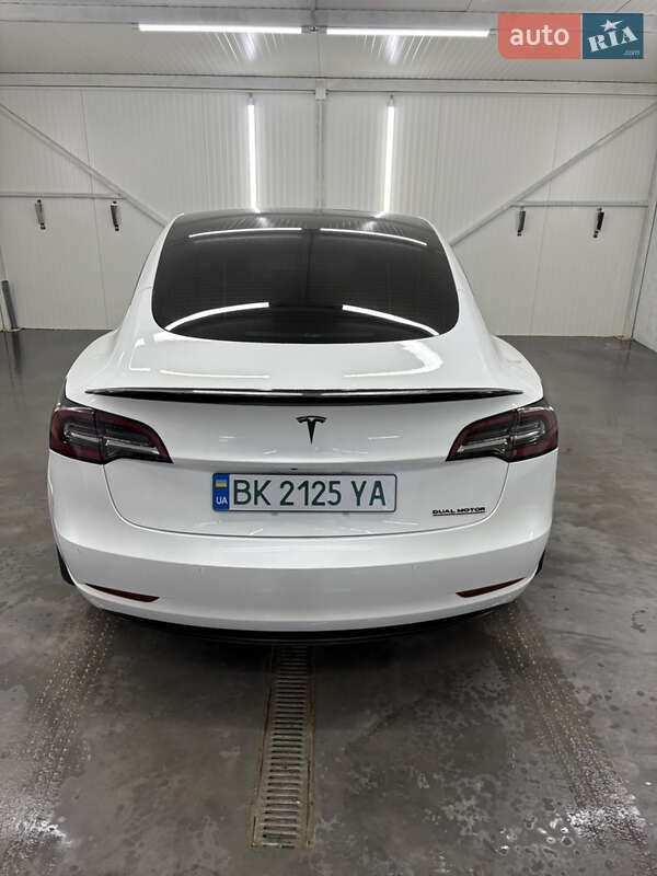 Седан Tesla Model 3 2021 в Лановцах фото 52 Седан Tesla Model 3 2021 в Лановцах