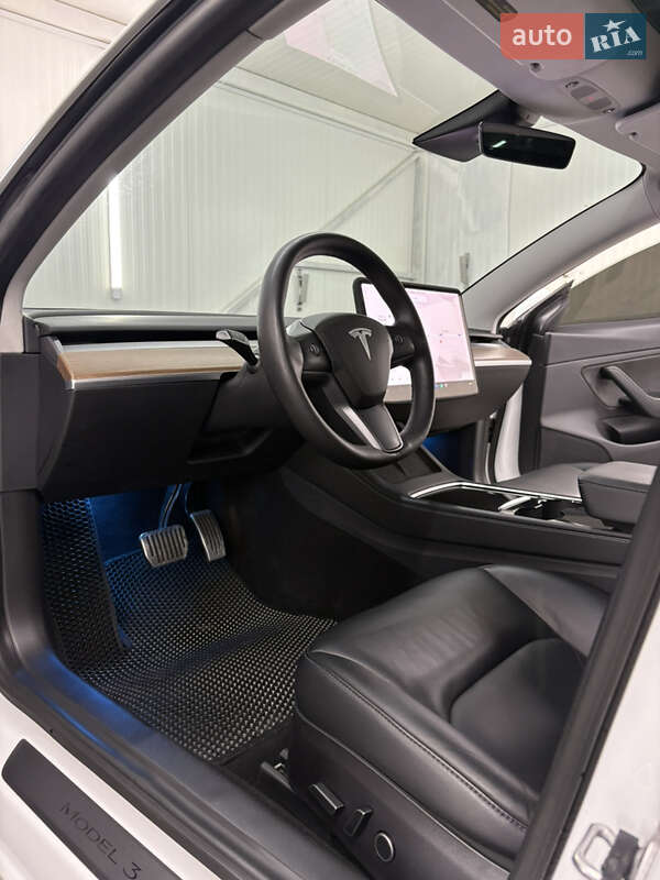 Седан Tesla Model 3 2021 в Лановцах фото 65 Седан Tesla Model 3 2021 в Лановцах