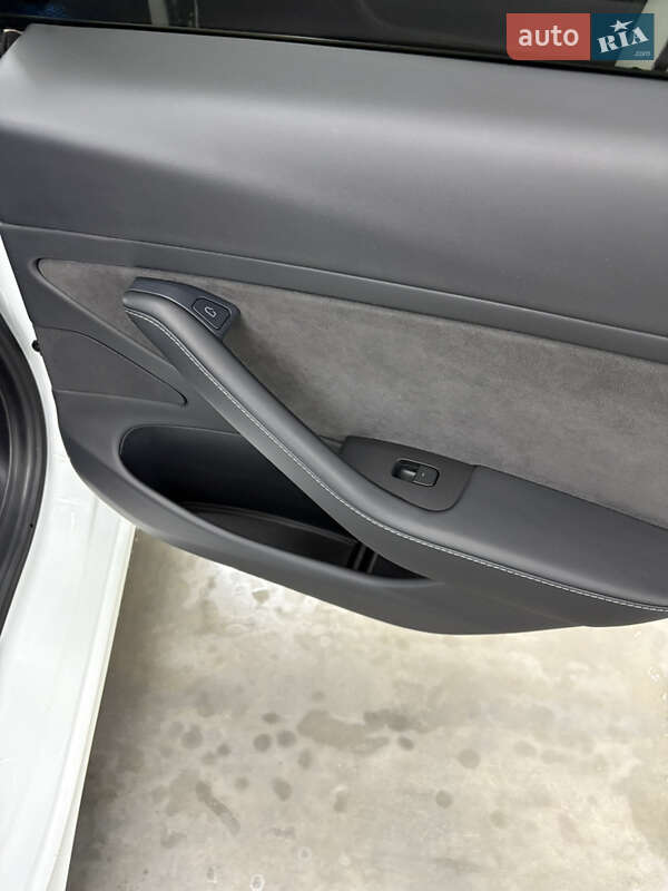 Седан Tesla Model 3 2021 в Лановцах фото 81 Седан Tesla Model 3 2021 в Лановцах