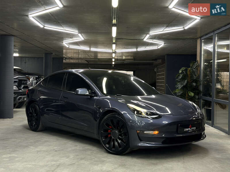 Седан Tesla Model 3 2021 в Одессе