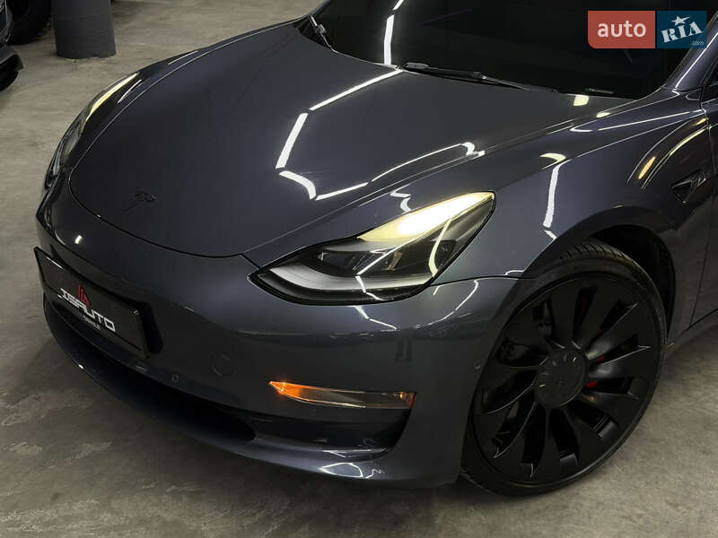 Седан Tesla Model 3 2021 в Одессе