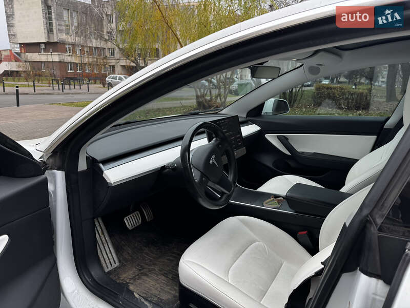 Седан Tesla Model 3 2019 в Луцке фото 7 Седан Tesla Model 3 2019 в Луцке