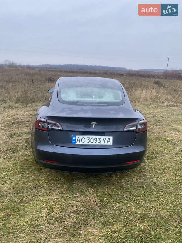 Седан Tesla Model 3 2021 в Луцке фото 3 Седан Tesla Model 3 2021 в Луцке