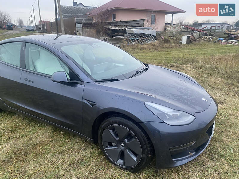 Седан Tesla Model 3 2021 в Луцке фото 4 Седан Tesla Model 3 2021 в Луцке