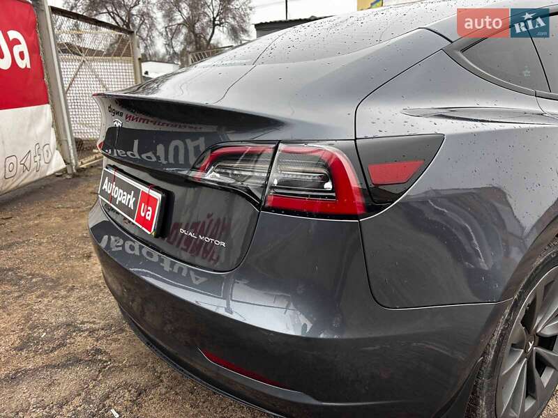 Седан Tesla Model 3 2022 в Запорожье