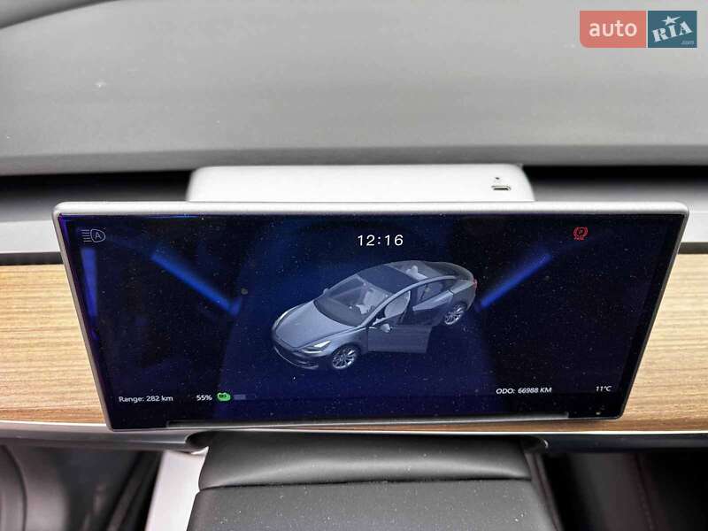 Седан Tesla Model 3 2022 в Запорожье