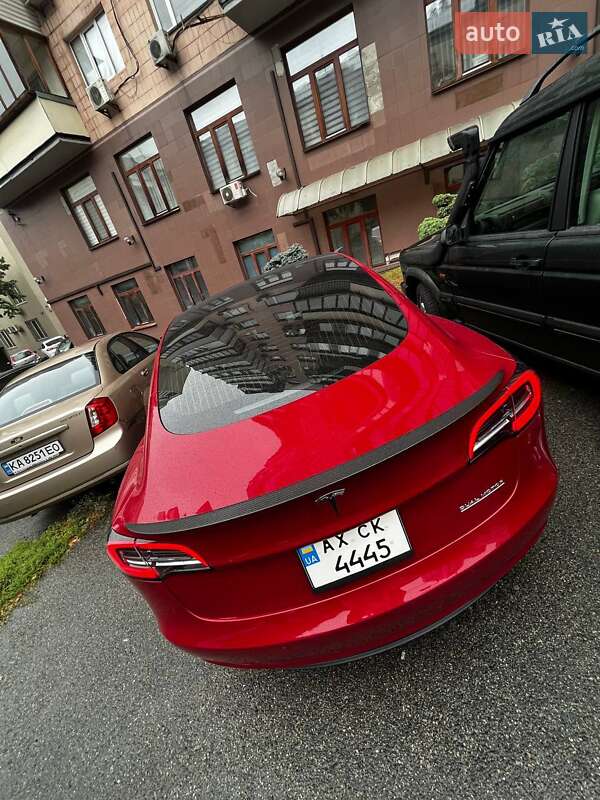 Седан Tesla Model 3 2019 в Києві