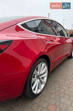 Седан Tesla Model 3 2018 в Луцке