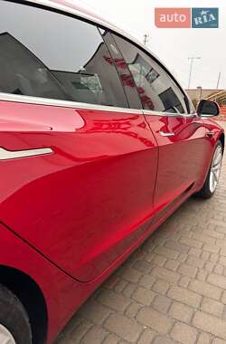 Седан Tesla Model 3 2018 в Луцке