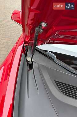Седан Tesla Model 3 2018 в Луцке