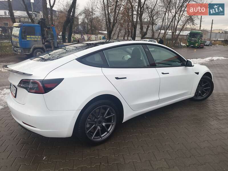 Седан Tesla Model 3 2021 в Львове фото 8 Седан Tesla Model 3 2021 в Львове