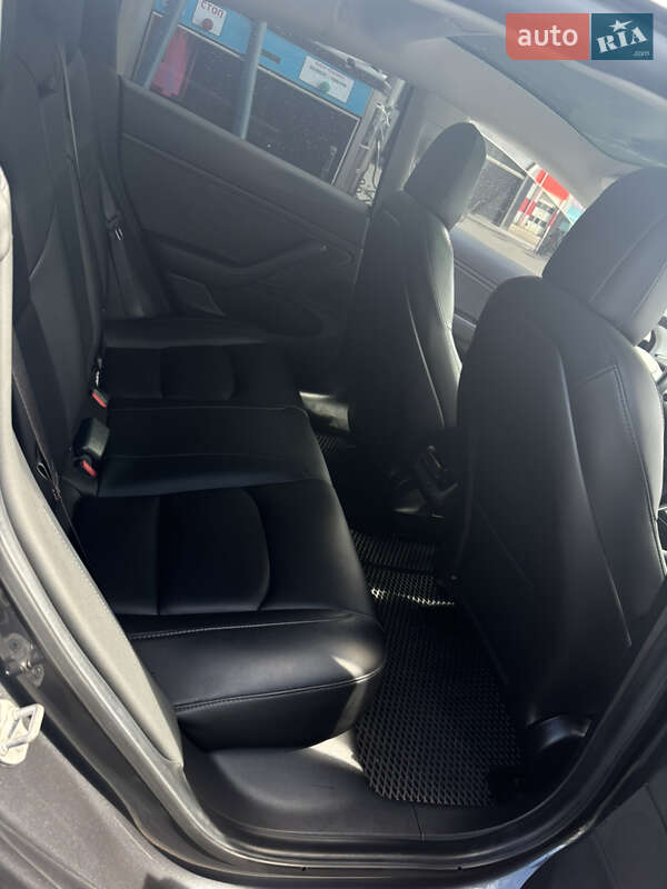 Седан Tesla Model 3 2019 в Киеве фото 7 Седан Tesla Model 3 2019 в Киеве