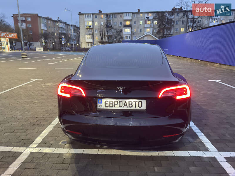 Седан Tesla Model 3 2019 в Калуші фото 10 Седан Tesla Model 3 2019 в Калуші