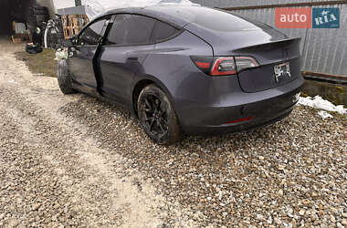 Седан Tesla Model 3 2023 в Самборі