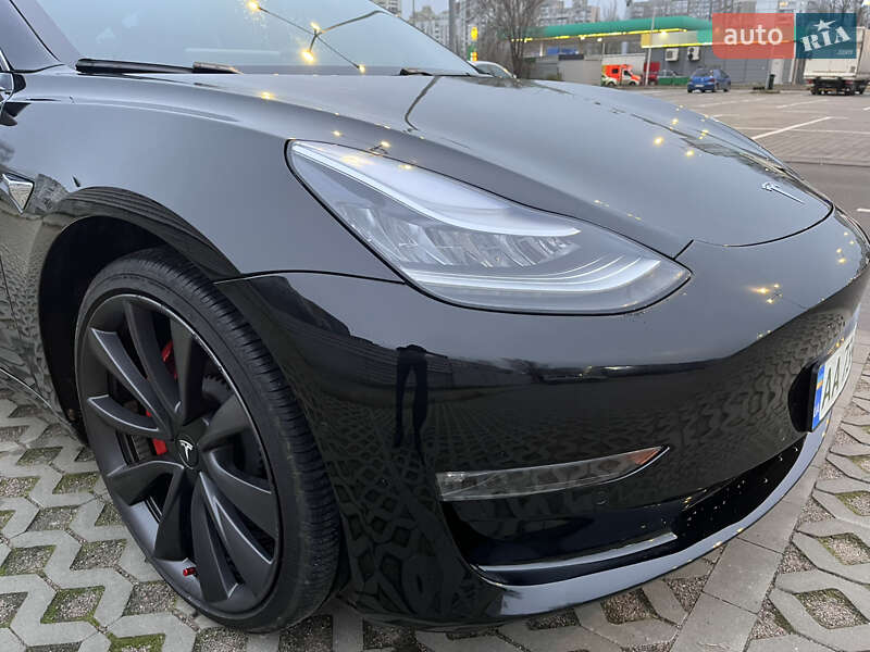 Седан Tesla Model 3 2019 в Киеве фото 17 Седан Tesla Model 3 2019 в Киеве