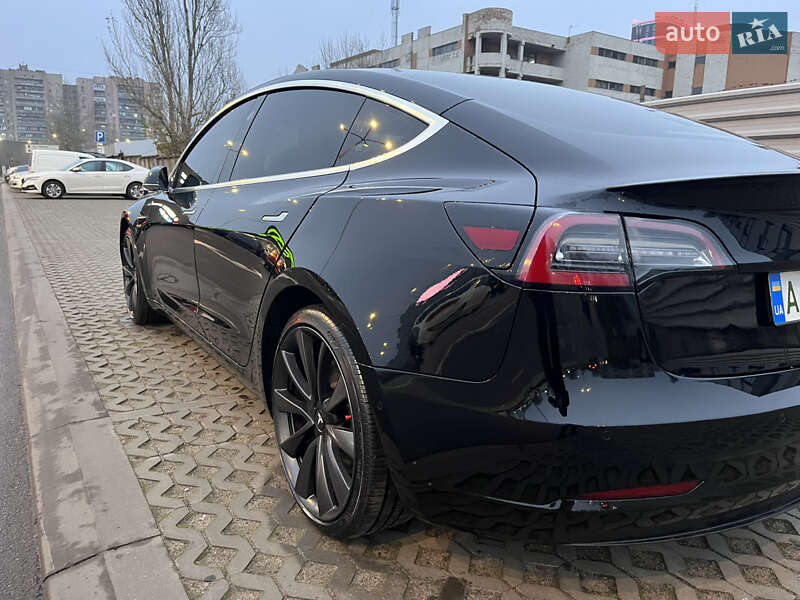 Седан Tesla Model 3 2019 в Киеве фото 21 Седан Tesla Model 3 2019 в Киеве