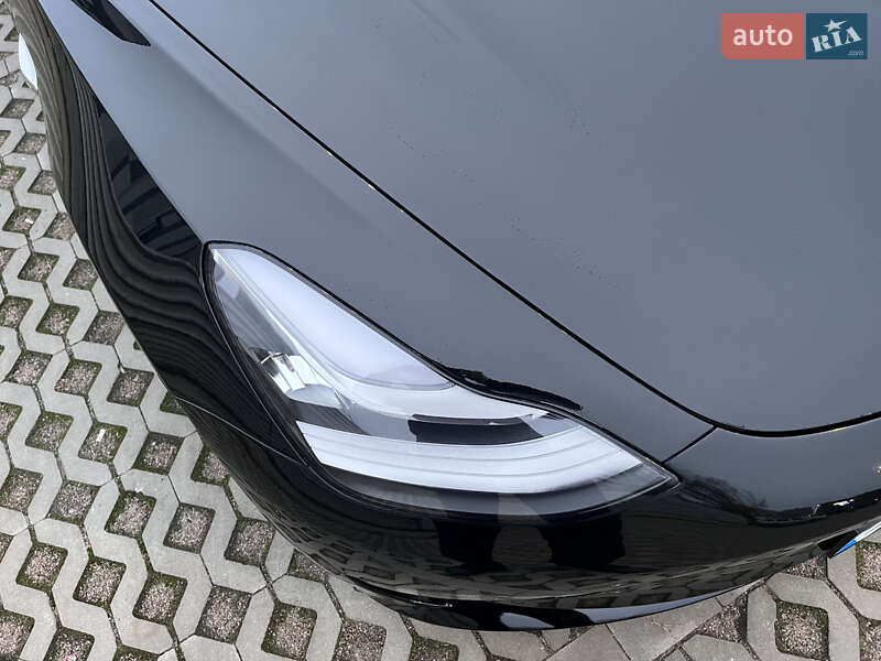 Седан Tesla Model 3 2019 в Киеве фото 24 Седан Tesla Model 3 2019 в Киеве