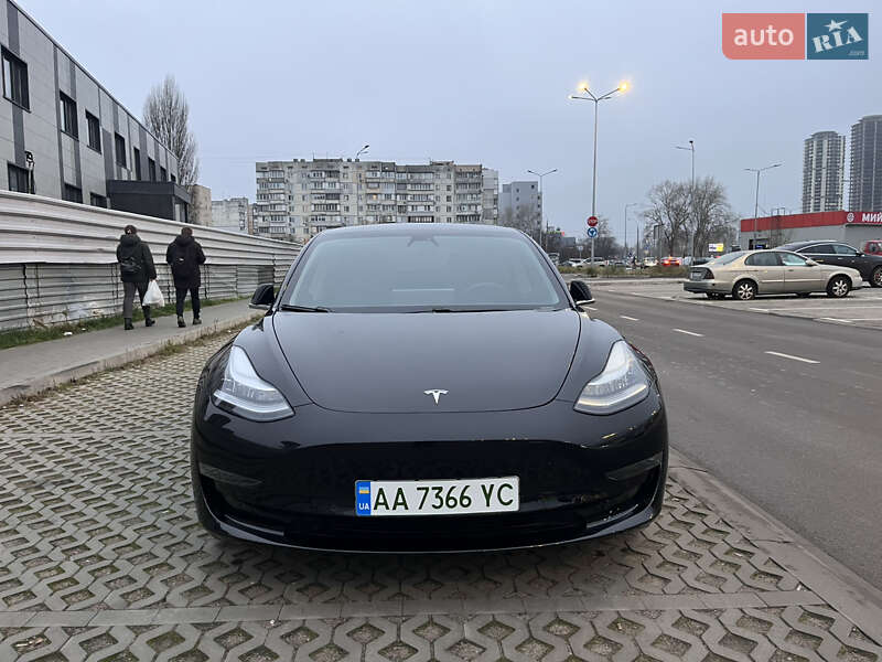 Седан Tesla Model 3 2019 в Киеве фото 28 Седан Tesla Model 3 2019 в Киеве