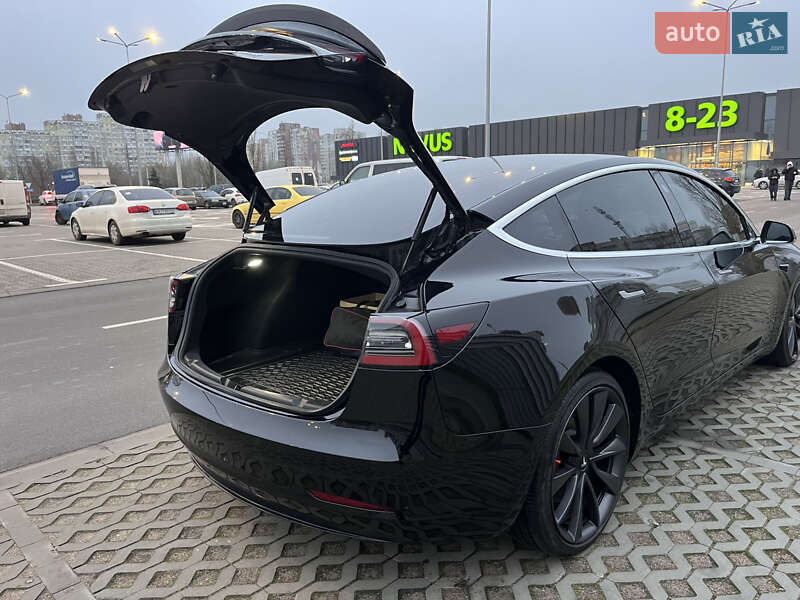 Седан Tesla Model 3 2019 в Киеве фото 32 Седан Tesla Model 3 2019 в Киеве