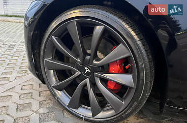 Седан Tesla Model 3 2019 в Киеве