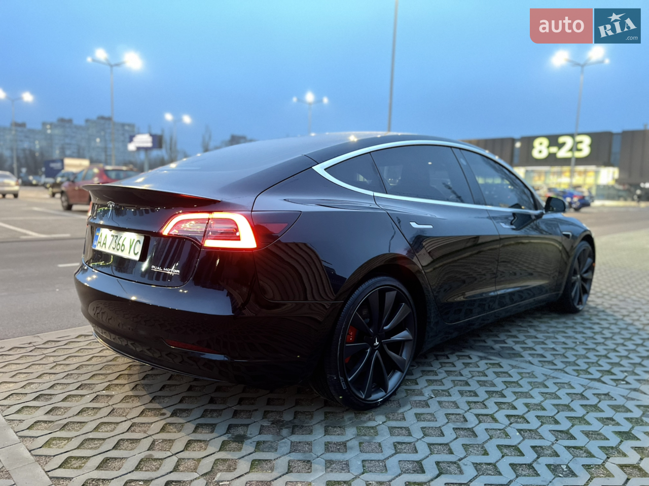 2018 Tesla Model 3 - мініатюра 9