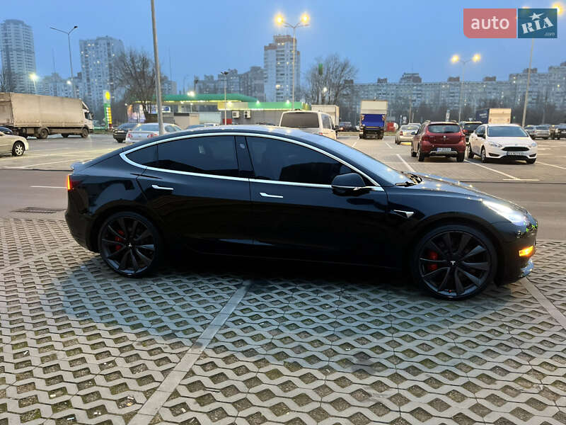 Седан Tesla Model 3 2019 в Киеве фото 49 Седан Tesla Model 3 2019 в Киеве