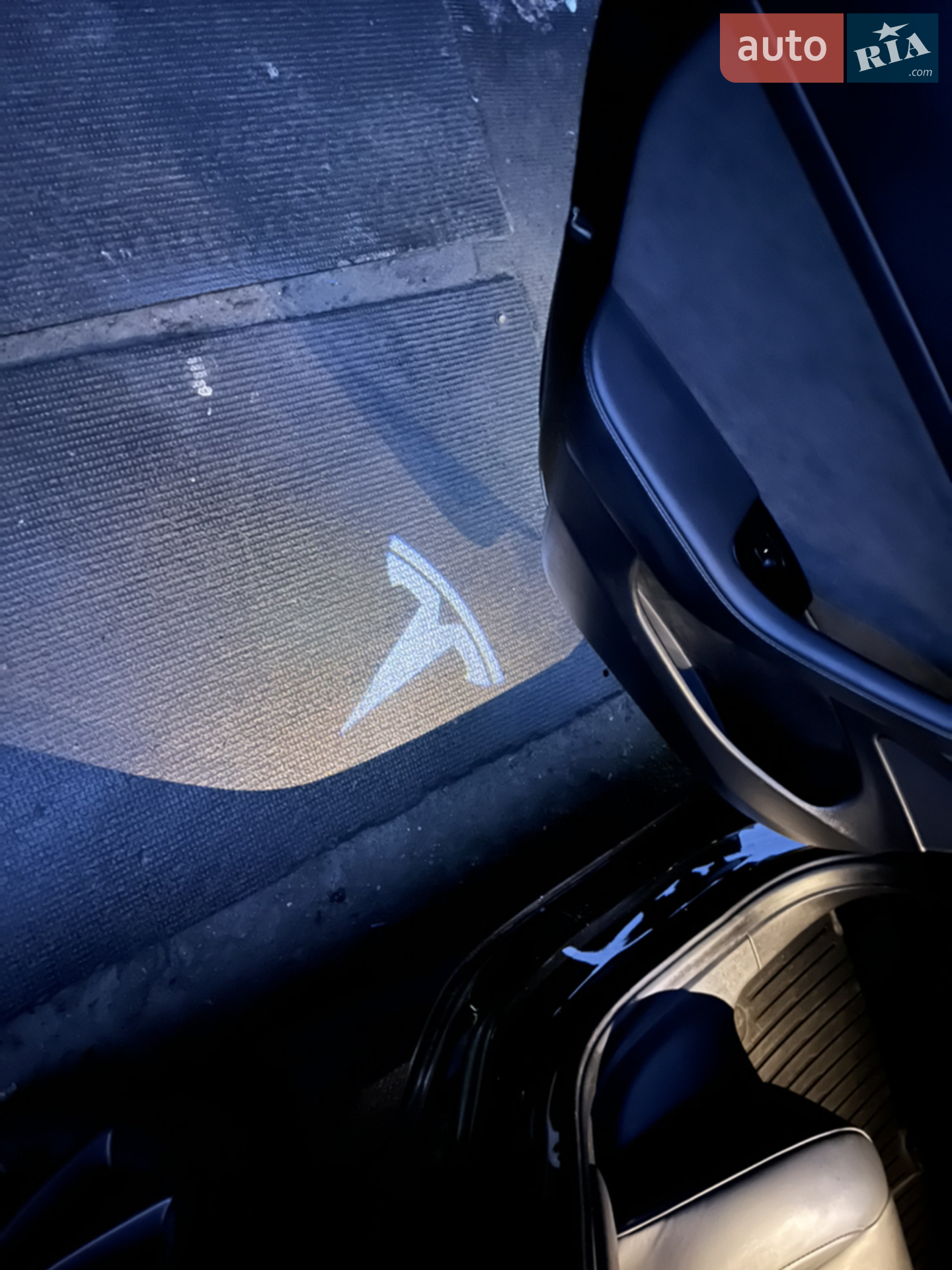 2019 Tesla Model 3 - мініатюра 102