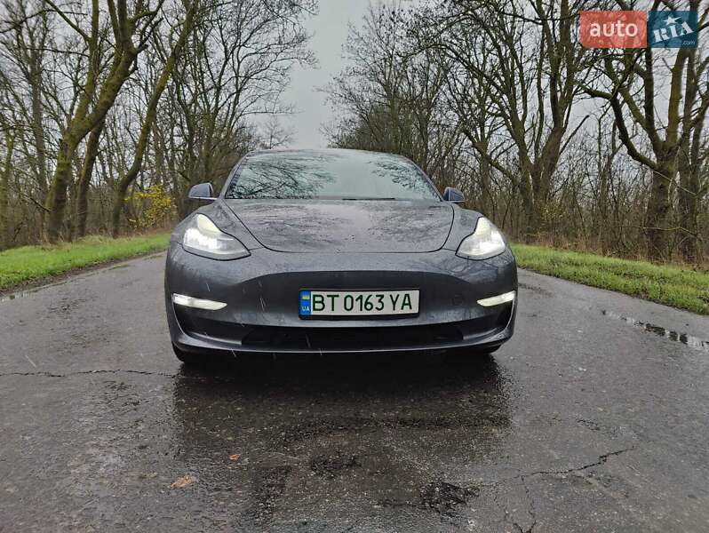 Седан Tesla Model 3 2018 в Одессе