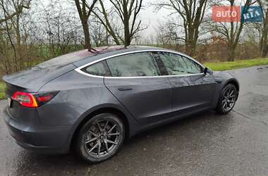 Седан Tesla Model 3 2018 в Одессе