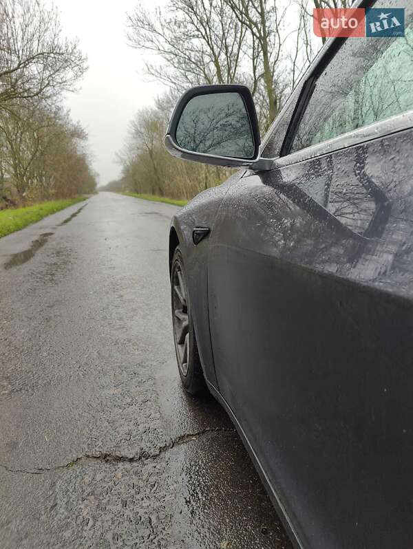 Седан Tesla Model 3 2018 в Одессе