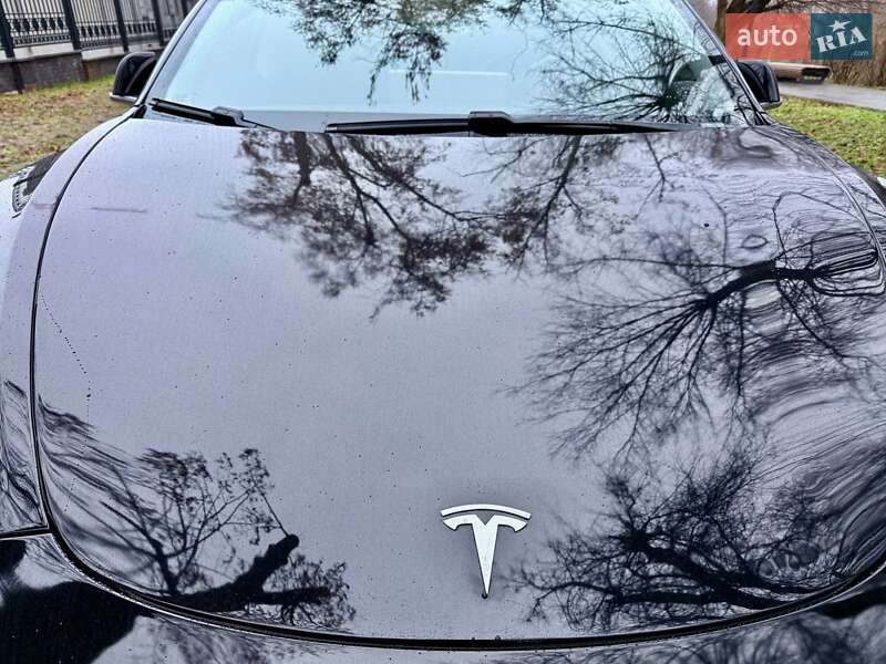 Седан Tesla Model 3 2019 в Харкові