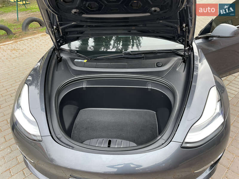 Седан Tesla Model 3 2018 в Кропивницком фото 15 Седан Tesla Model 3 2018 в Кропивницком