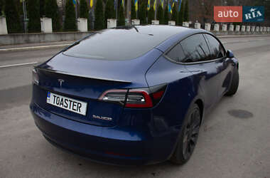 Седан Tesla Model 3 2021 в Києві