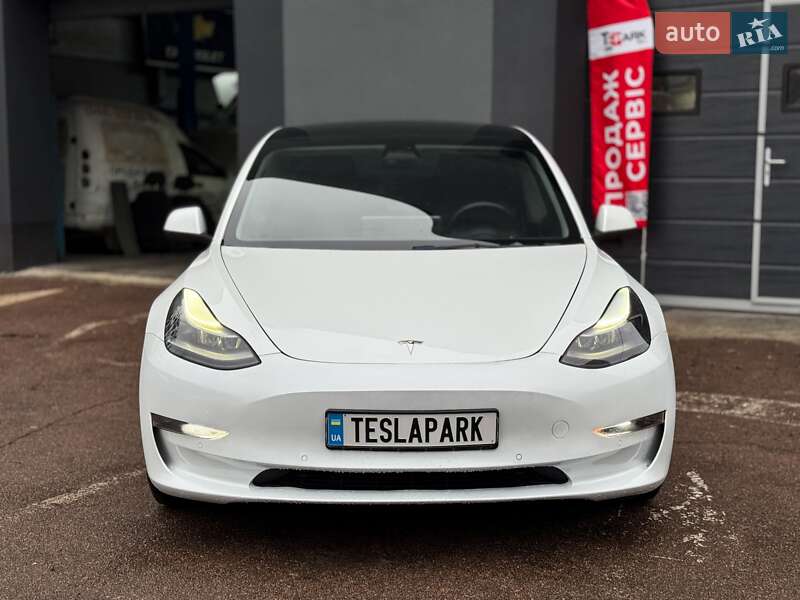 Седан Tesla Model 3 2022 в Киеве фото 3 Седан Tesla Model 3 2022 в Киеве