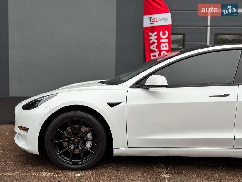 Седан Tesla Model 3 2022 в Киеве фото 5 Седан Tesla Model 3 2022 в Киеве