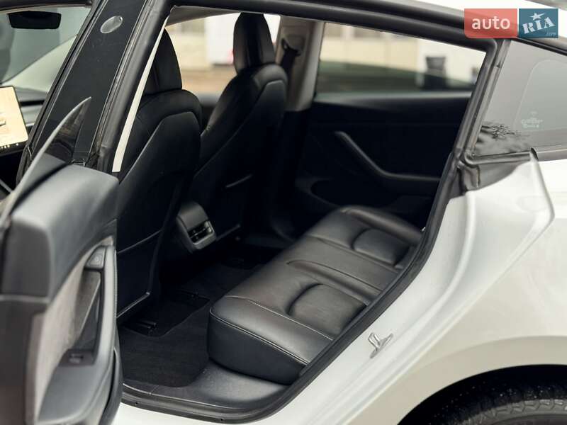 Седан Tesla Model 3 2022 в Киеве фото 15 Седан Tesla Model 3 2022 в Киеве