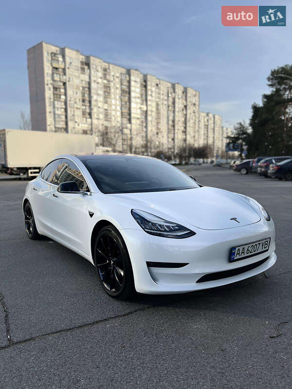 Седан Tesla Model 3 2018 в Киеве фото 3 Седан Tesla Model 3 2018 в Киеве