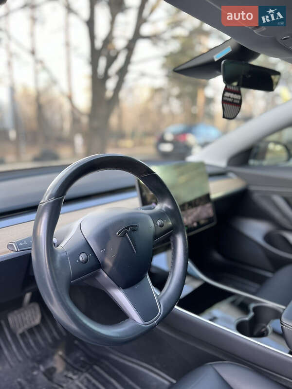 Седан Tesla Model 3 2018 в Киеве фото 9 Седан Tesla Model 3 2018 в Киеве