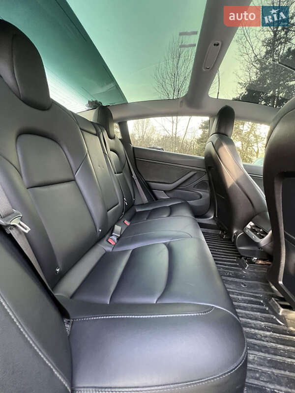 Седан Tesla Model 3 2018 в Киеве фото 13 Седан Tesla Model 3 2018 в Киеве