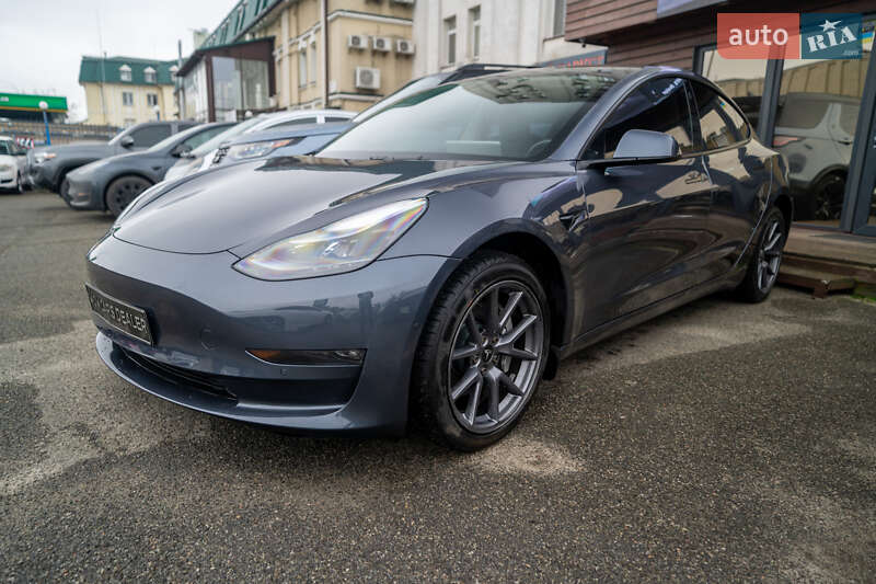Седан Tesla Model 3 2021 в Киеве фото 3 Седан Tesla Model 3 2021 в Киеве